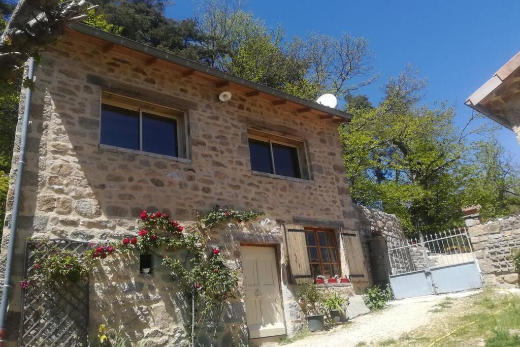 Loft La Rose Desiree Gite 3 Etoiles Chalencon 外观 照片